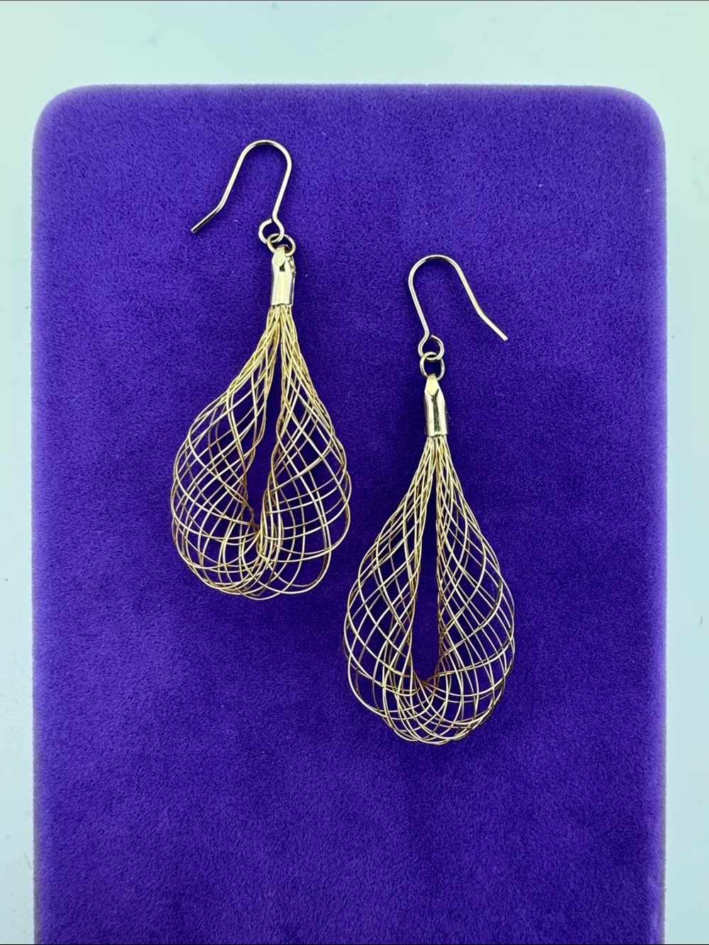 💛 Classic Gold Plated Spiral Wire Mesh Teardrop Earrings